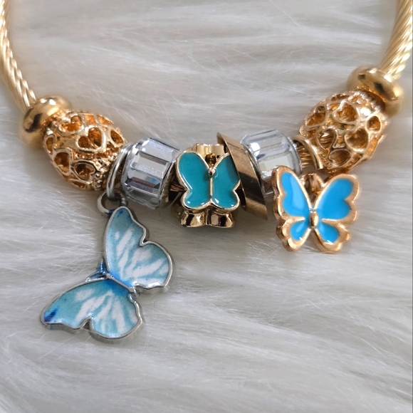 charriol bangle with charms ✨️ - Picture 4 of 4